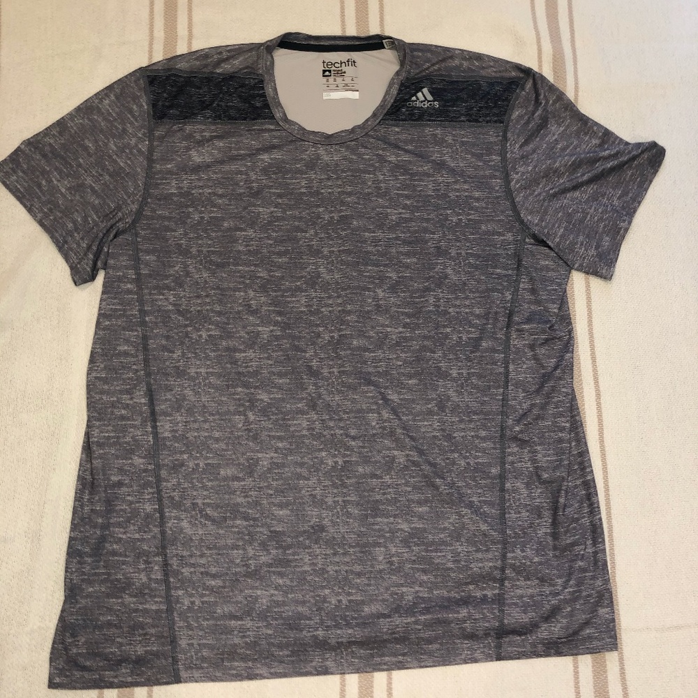 Adidas Techfit  Climalite Gray T-shirt XXL NWOT